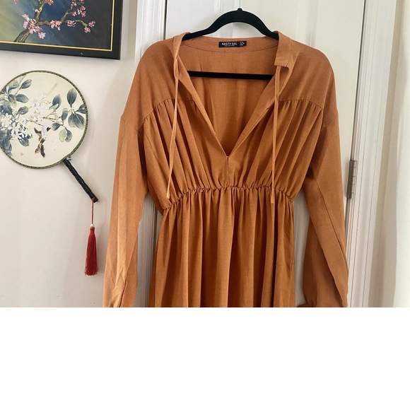 NASTY GAL Orange/Bronze/Sienna V-Neck Maxi-Dress (Size 6US) - Picture 5 of 10